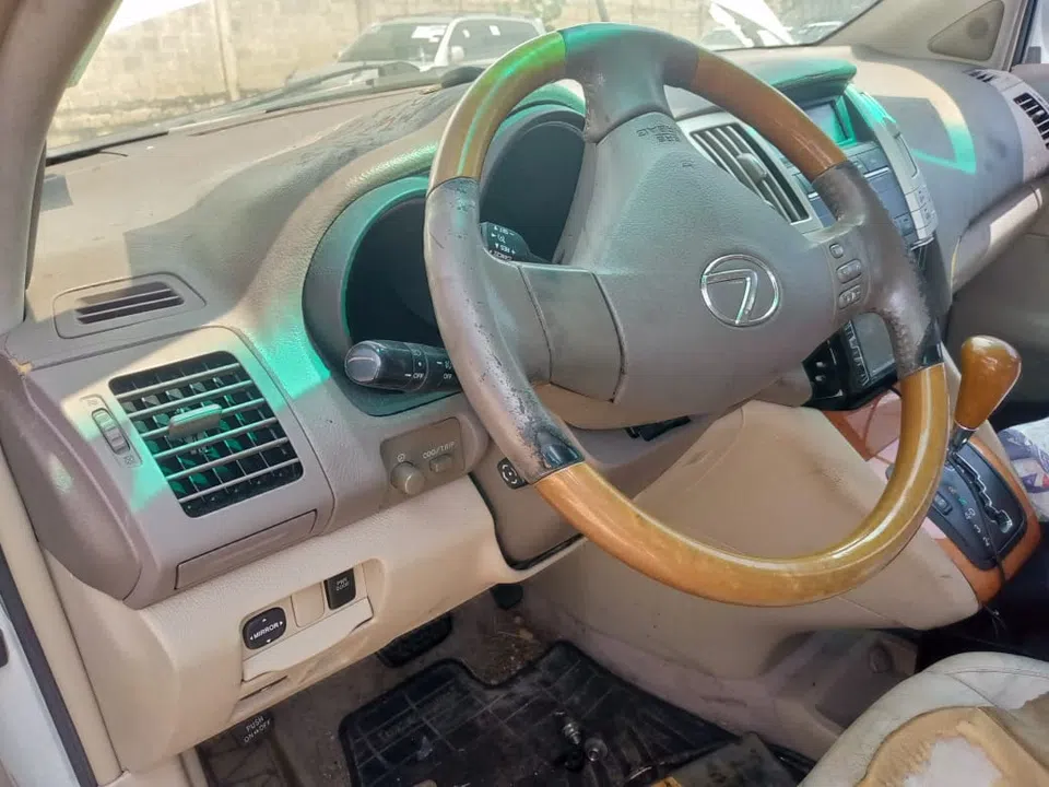 2005 Lexus Rx — photo 2