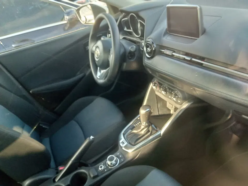 2018 Toyota Yaris Ia — photo 2
