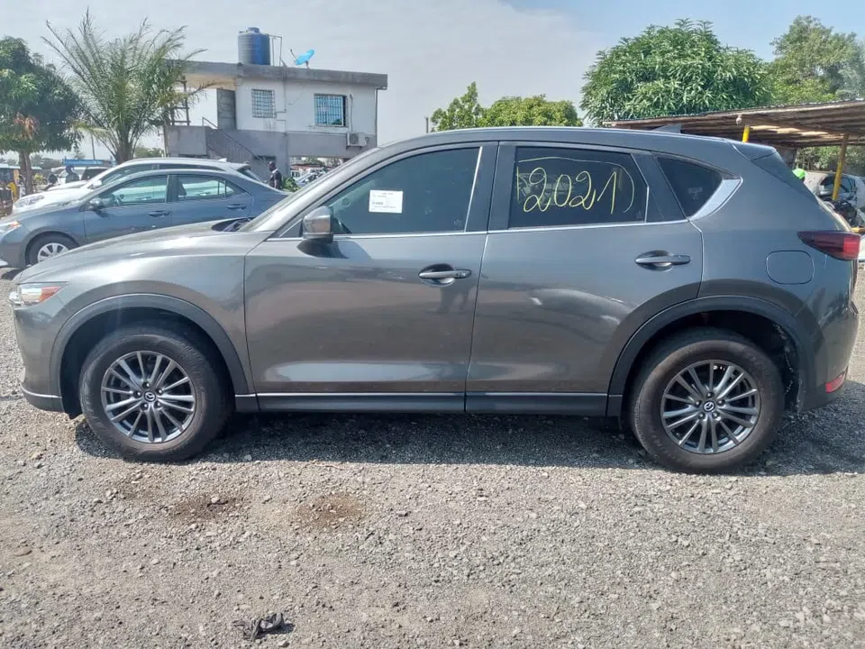 2021 Mazda Cx-5 — véhicule vendu — photo 2