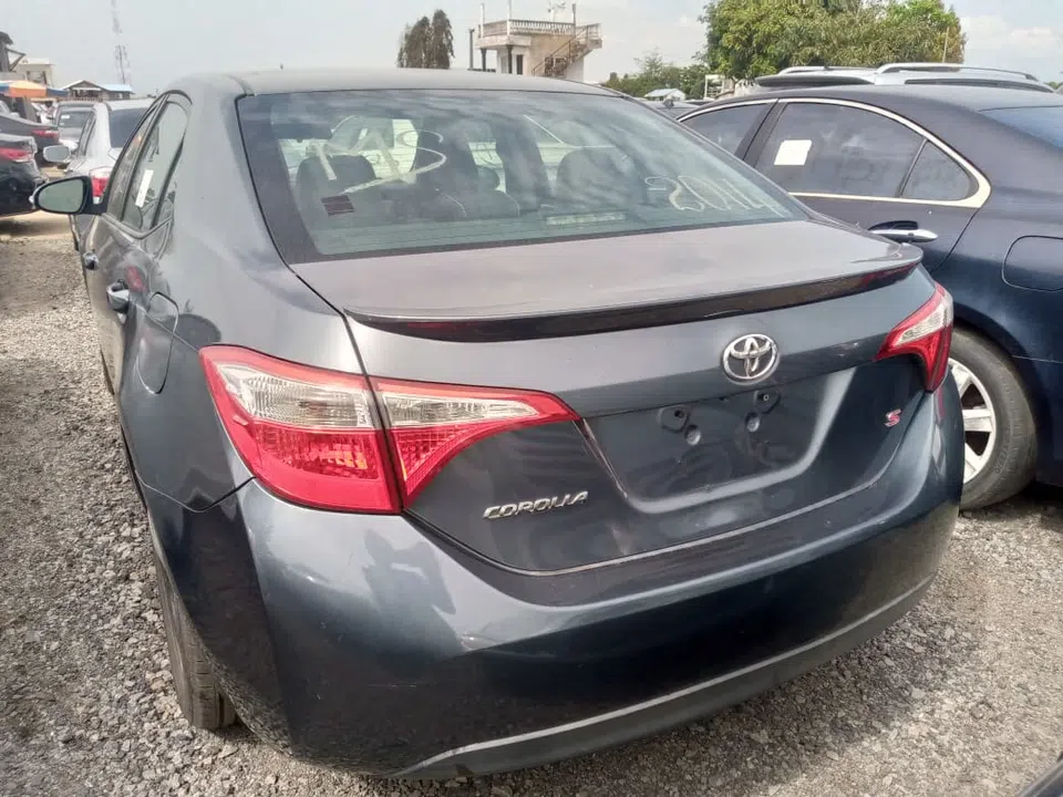 2014 Toyota Corolla — photo 3