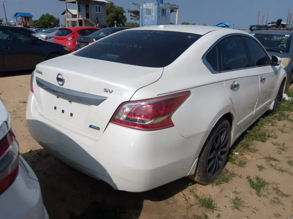 2013 Nissan Altima — photo 3