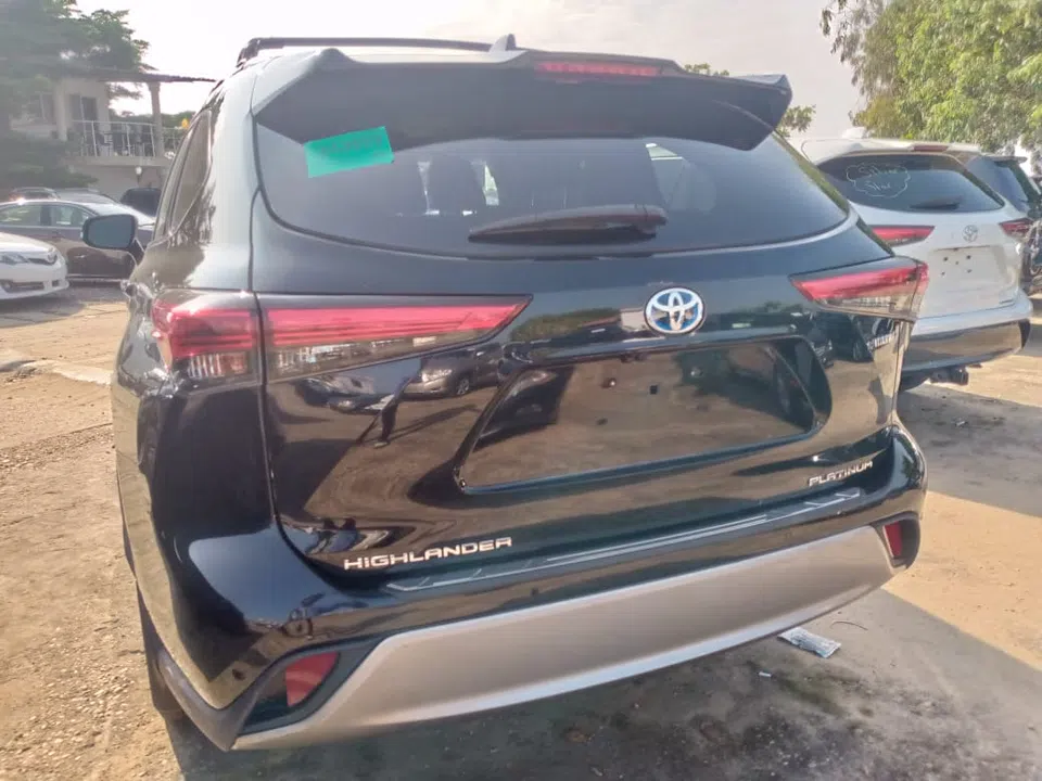 2021 Toyota Highlander — photo 3
