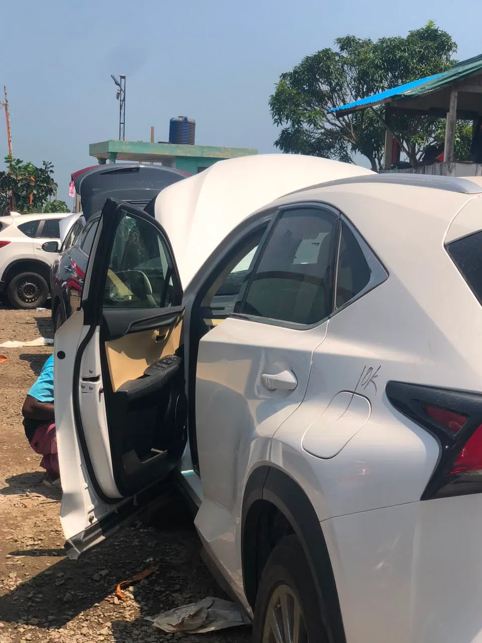 2019 Lexus Nx 300 — photo 2