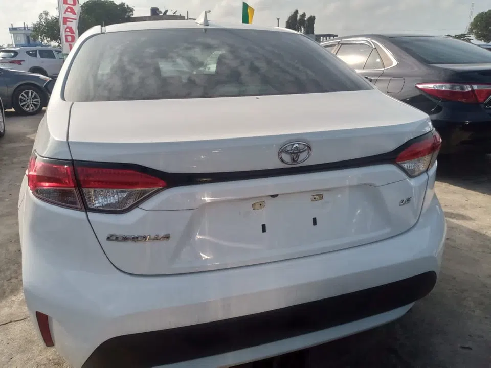 2021 Toyota Corolla — photo 3