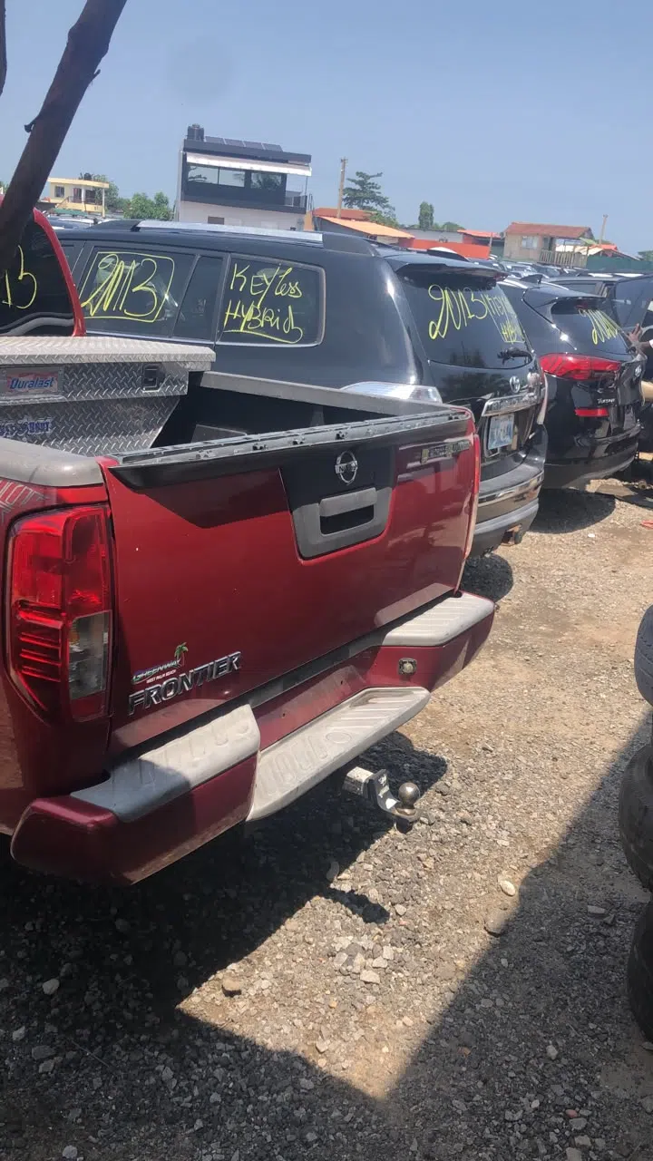 2013 Nissan Frontier — photo 3